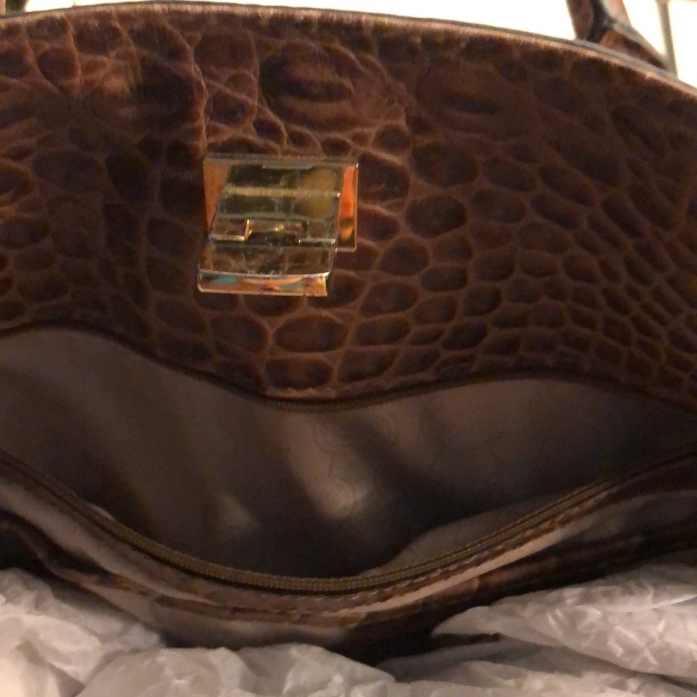 Michael Kors large Astrid handbag in walnut Rolled handles Crossbody strap - Picture 8 of 16